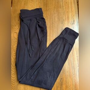 Lululemon Ready to Rulu Joggers